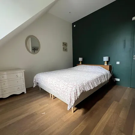 Beautiful South-facing Architect's House! * Quimiac