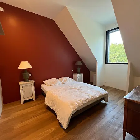 Beautiful South-facing Architect's House! *