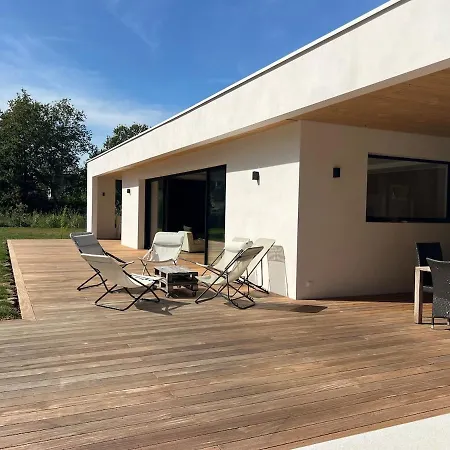 Beautiful South-facing Architect's House! Quimiac