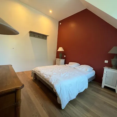 Villa Beautiful South-facing Architect's House!