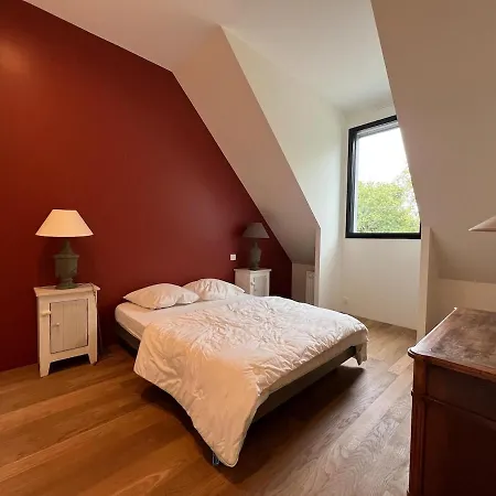 Villa Beautiful South-facing Architect's House! Quimiac