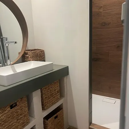 Beautiful South-facing Architect's House! * Quimiac