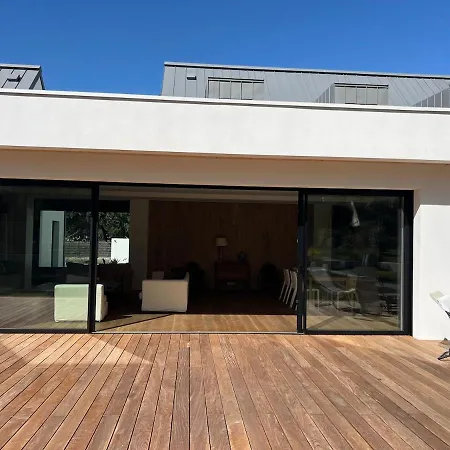 Beautiful South-facing Architect's House! Quimiac