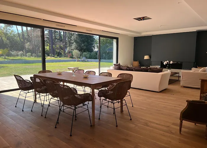 فيلة Beautiful South-facing Architect's House! Quimiac