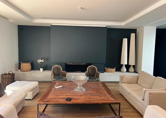 Beautiful South-facing Architect's House! * Quimiac