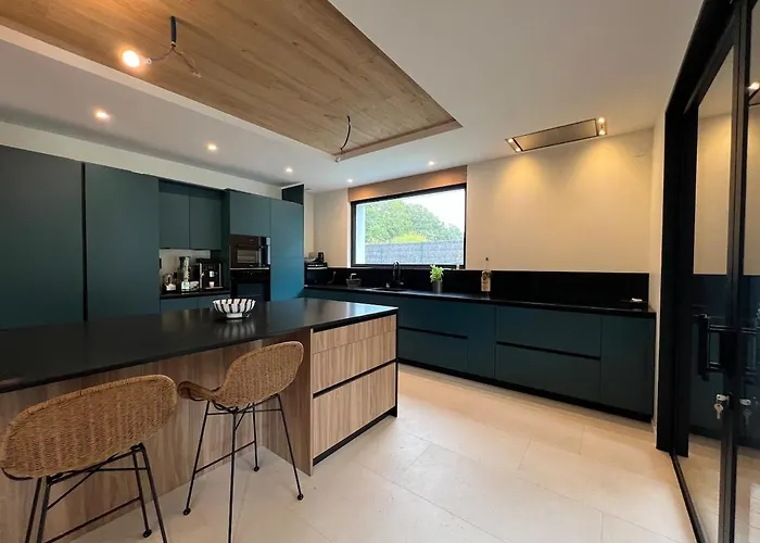 فيلة Beautiful South-facing Architect's House! *