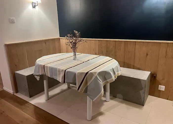 Beautiful South-facing Architect's House! * Quimiac