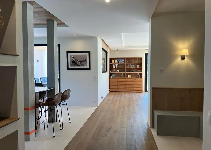 Beautiful South-facing Architect's House! فيلة *