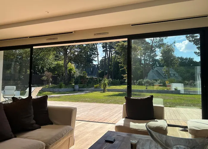 Beautiful South-facing Architect's House! فيلة *